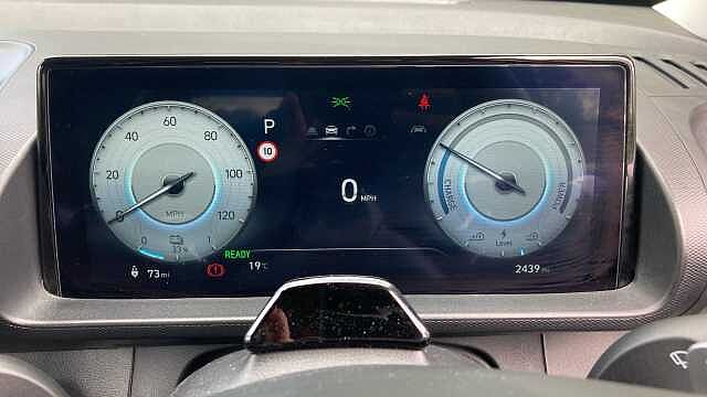 Hyundai INSTER 85kW 02 49kWh 5dr Auto Electric Hatchback