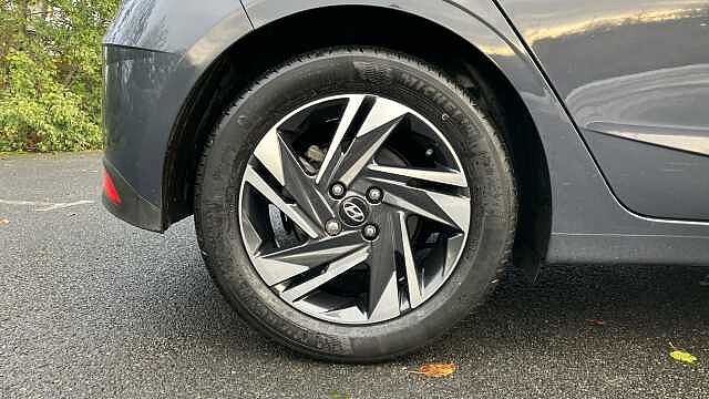 Hyundai i20 1.0T GDi 48V MHD SE Connect 5dr Petrol Hatchback