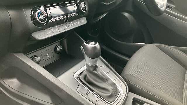 Hyundai KONA 1.6 GDi Hybrid SE Connect 5dr DCT Hybrid Hatchback Black