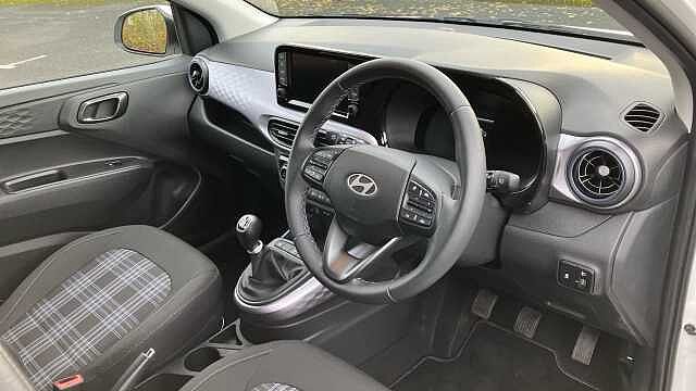Hyundai i10 1.0 [63] Premium 5dr [Nav] Petrol Hatchback