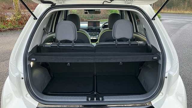 Hyundai INSTER 85kW Cross 49kWh 5dr Auto Electric Hatchback