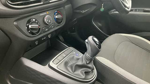 Hyundai I10 1.0 [63] Advance 5dr Auto [Nav] Petrol Hatchback Black