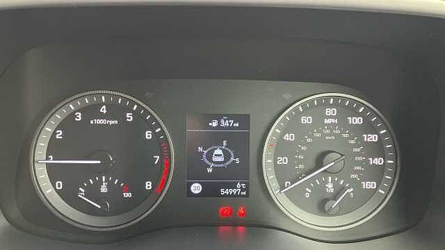 Hyundai TUCSON 1.6 GDi SE Nav 5dr 2WD Petrol Estate Red