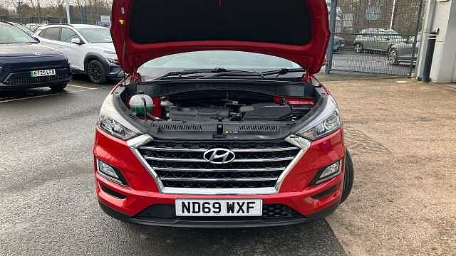 Hyundai TUCSON 1.6 GDi SE Nav 5dr 2WD Petrol Estate Red