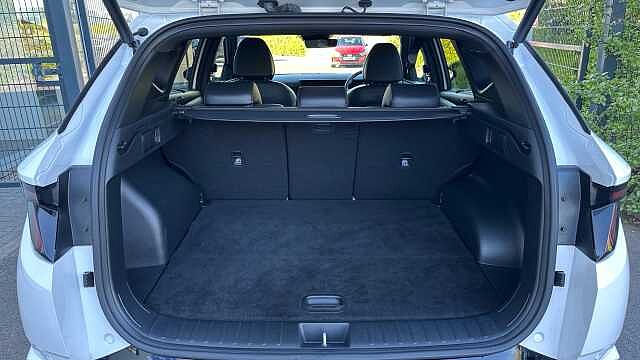 Hyundai TUCSON 1.6T N Line 5dr Petrol Estate White