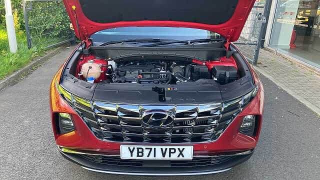 Hyundai TUCSON 1.6 TGDi 48V MHD Premium 5dr 2WD DCT Petrol Estate Red
