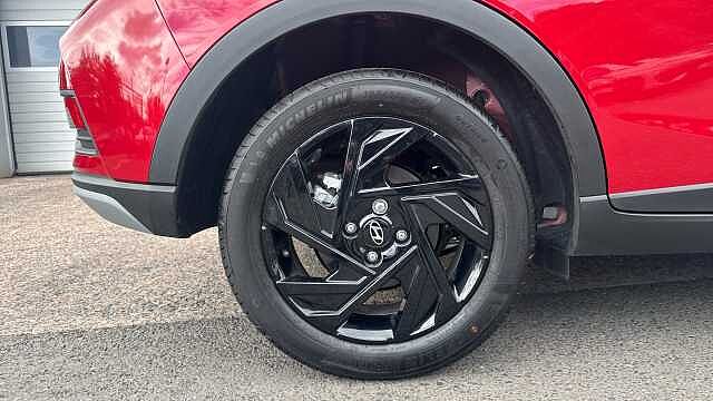 Hyundai BAYON 1.0 TGDi [90] Black Line 5dr DCT Petrol Hatchback Pearl - Dragon Red