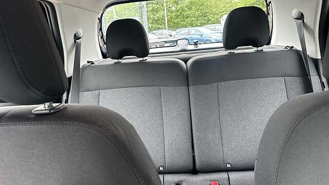 Hyundai INSTER 71kW 01 42kWh 5dr Auto Electric Hatchback