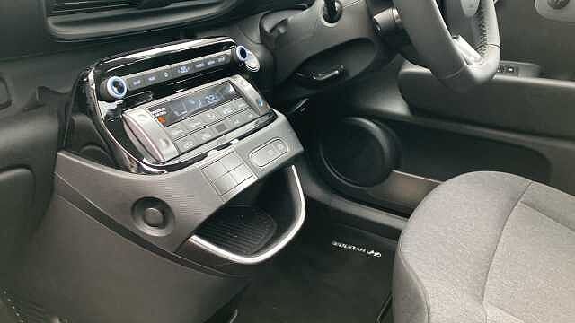 Hyundai INSTER 71kW 01 42kWh 5dr Auto Electric Hatchback Abyss Black - Pearl