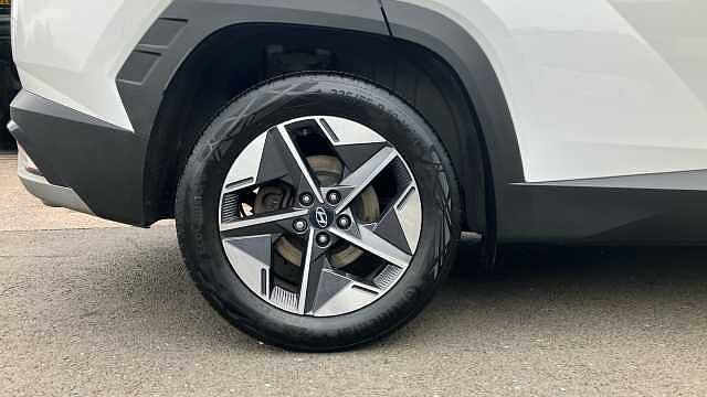 Hyundai TUCSON 1.6T Hybrid Premium 5dr Auto Hybrid Estate White
